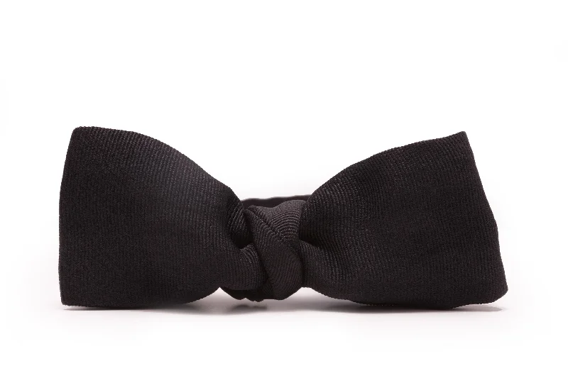 trendy silk necktie designs for weddings-Black Batwing Silk Faille Grosgrain Bow Tie