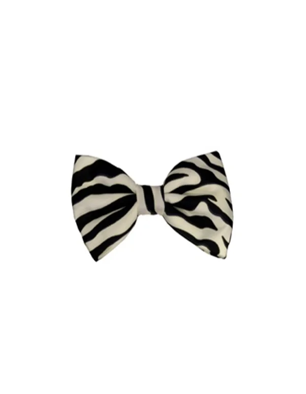 stylish silk necktie combinations for business-Black & White Animal Bow Tie