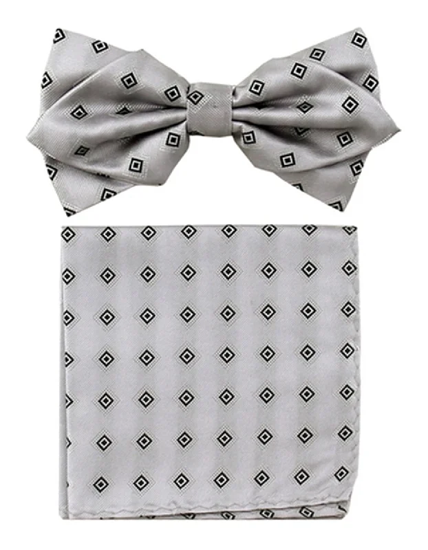 luxurious wedding necktie ideas for men-Black Square Bow Tie Set