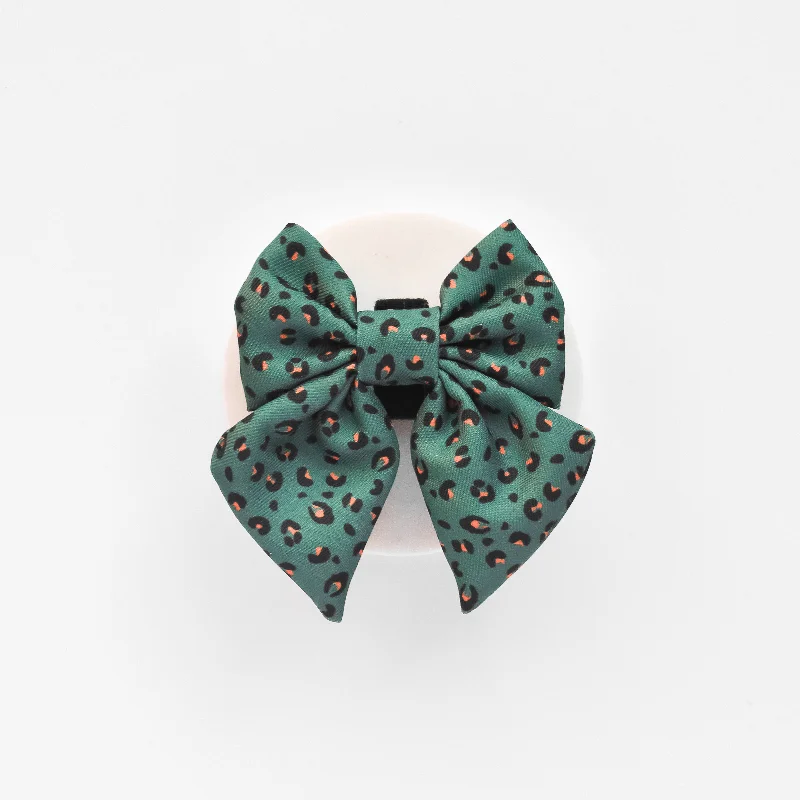 affordable silk wedding necktie combinations-Khaki Leopard Sailor Bow Tie