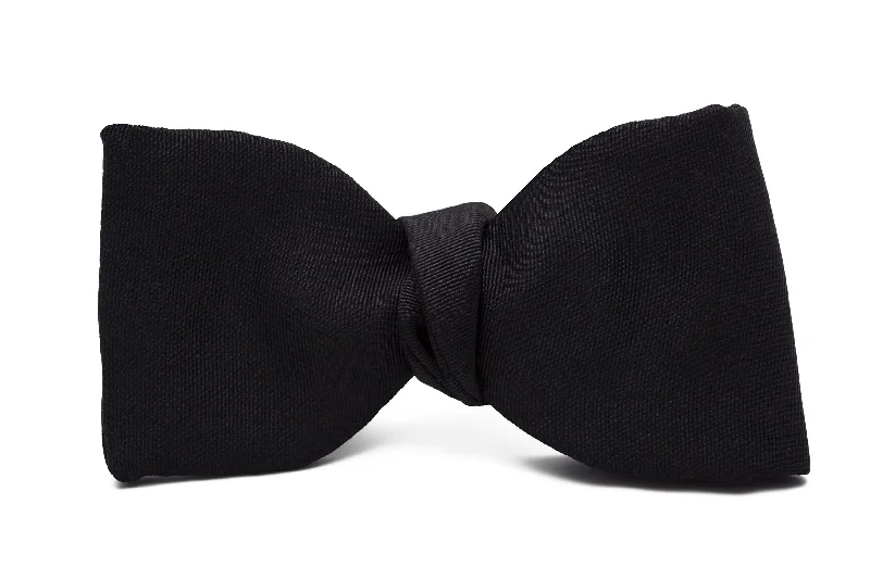 affordable silk necktie colors for weddings-Small Black Single-End Silk Moiré Bow Tie